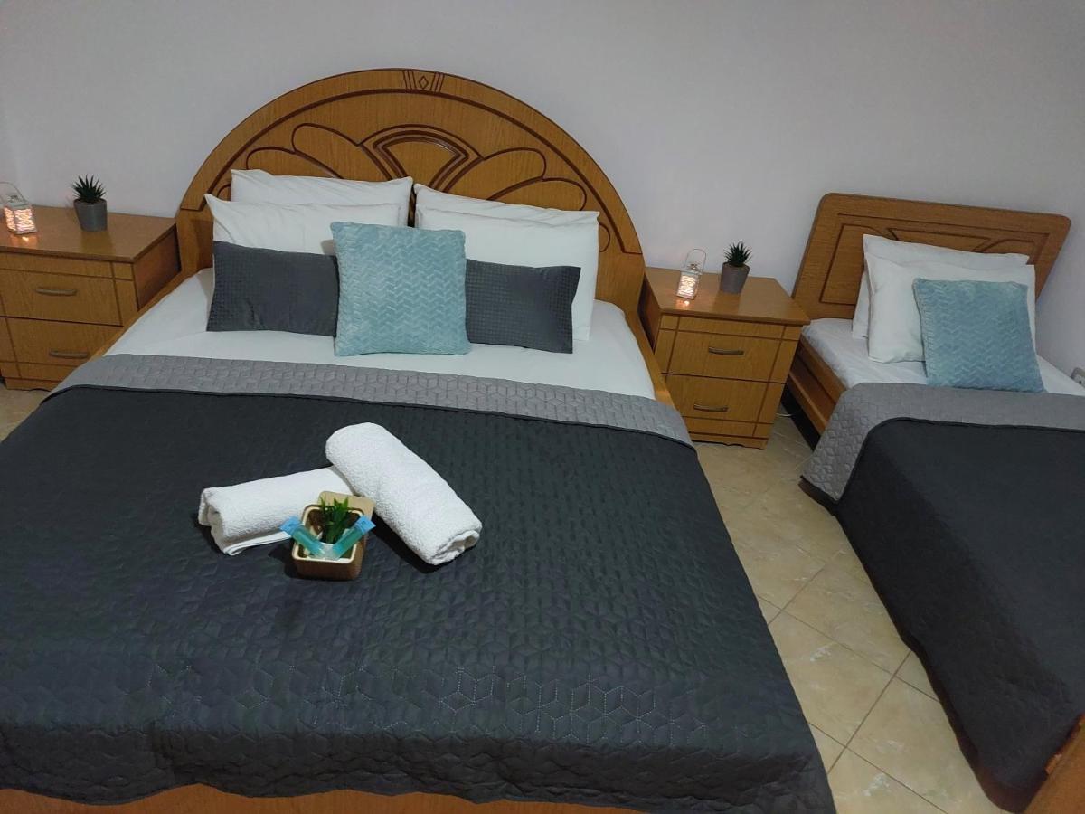 Orange Guest House Dhërmi Extérieur photo