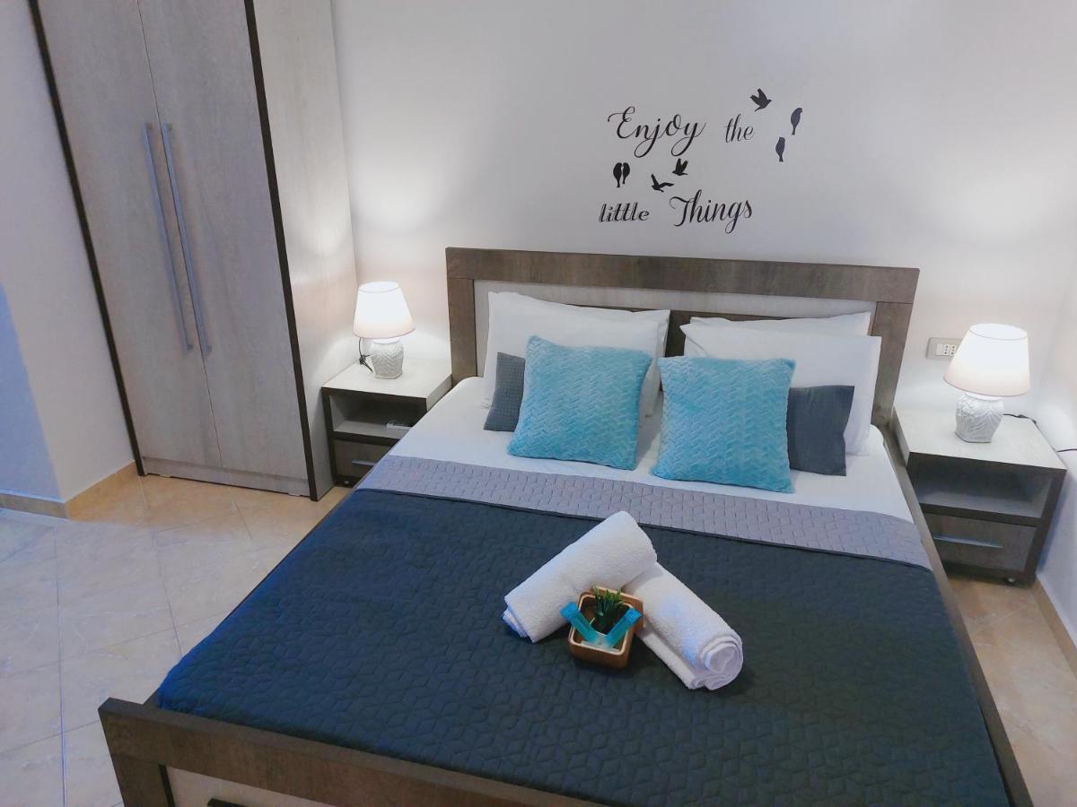 Orange Guest House Dhërmi Extérieur photo