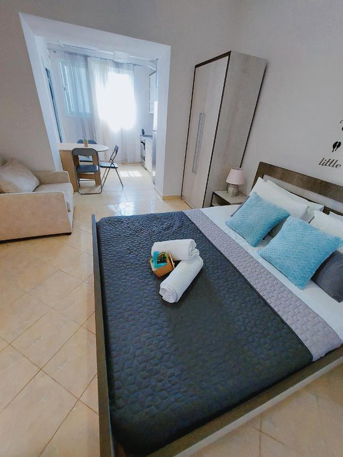 Orange Guest House Dhërmi Extérieur photo
