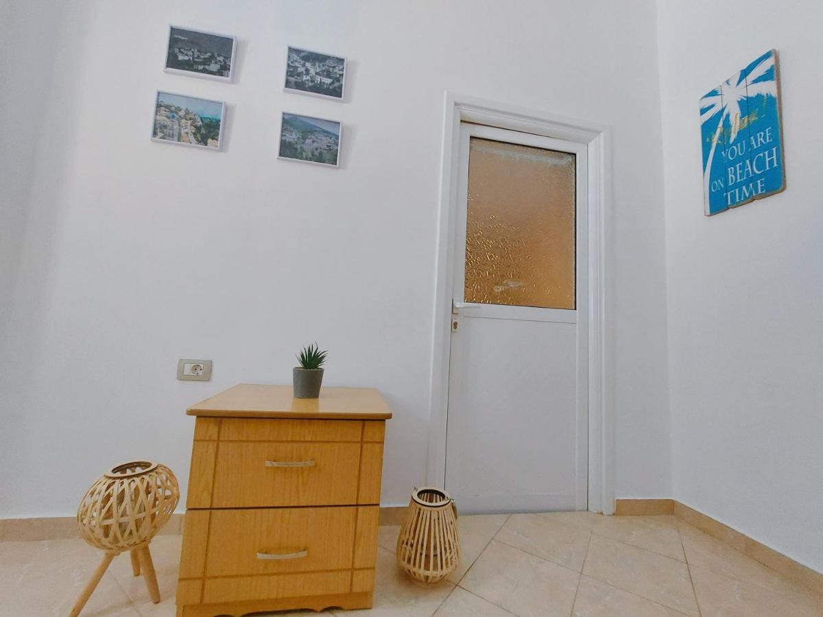 Orange Guest House Dhërmi Extérieur photo
