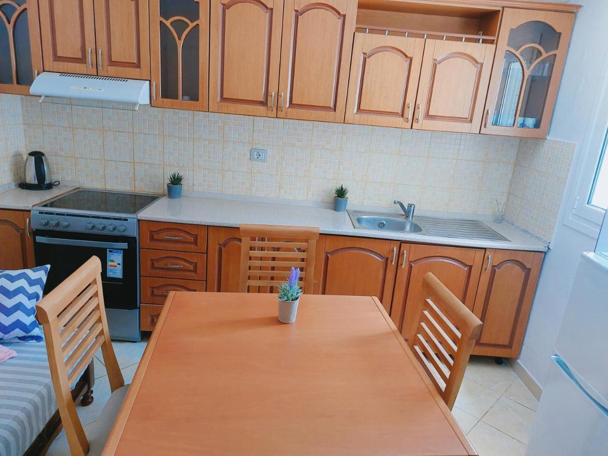 Orange Guest House Dhërmi Extérieur photo
