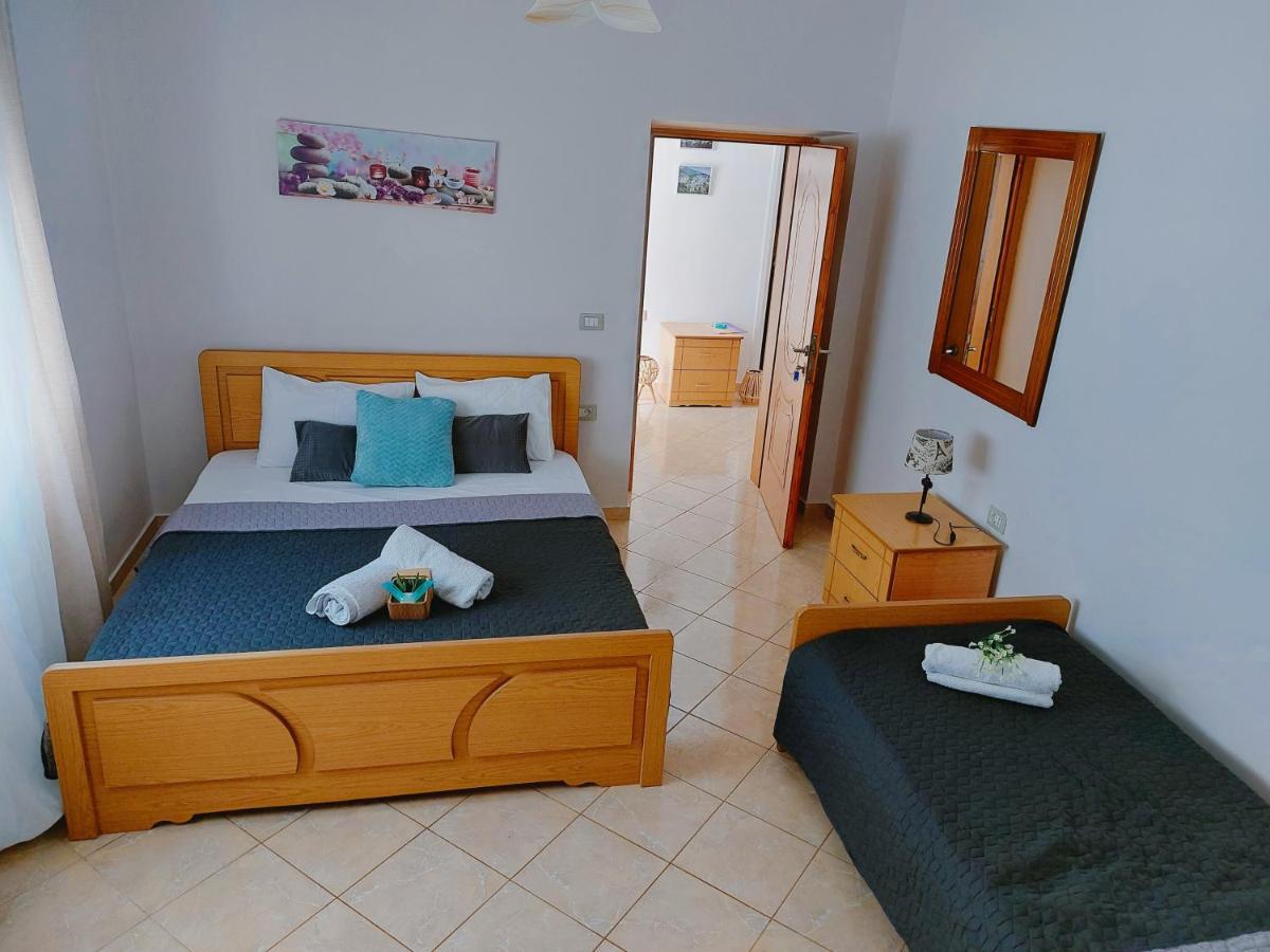 Orange Guest House Dhërmi Extérieur photo